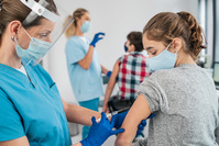 La vaccination des 12-16 ans débute en Israël