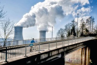 Pays-Bas: les partis négocient pour 8 nouvelles centrales nucléaires