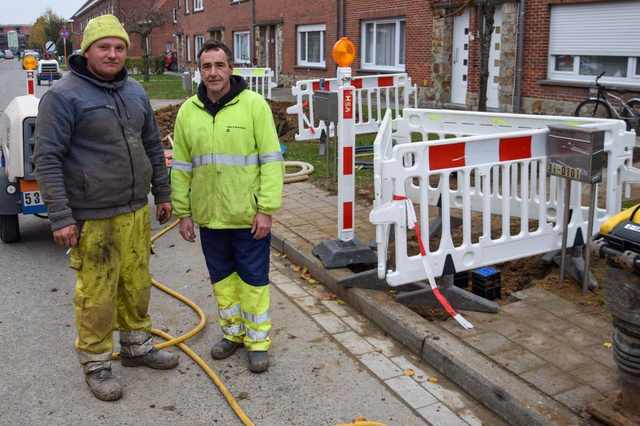 Twee bouwvakkers vermijden woningbrand in Menen