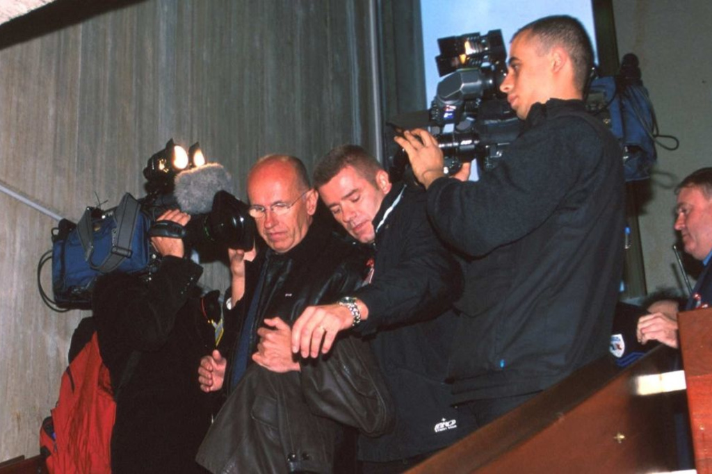 Willy Voet est arrêté en 1998 et avec lui c'est le début de l'affaire Festina qui marquera un basculement dans la perception du dopage dans le sport cycliste., iStock