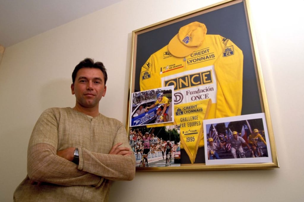 Johan Bruyneel avec ses souvenirs. Le maillot jaune qu'il a porté au Tour de France après une étape gagnée devant Indurain et les victoires avec Lance Armstrong quand il était dans la voiture de l'US Postal., iStock