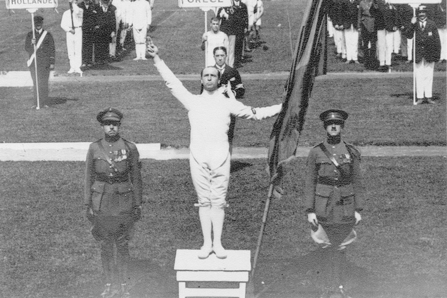 Victor Boin had de eer de eerste olympische eed te verkondigen, Belga Image