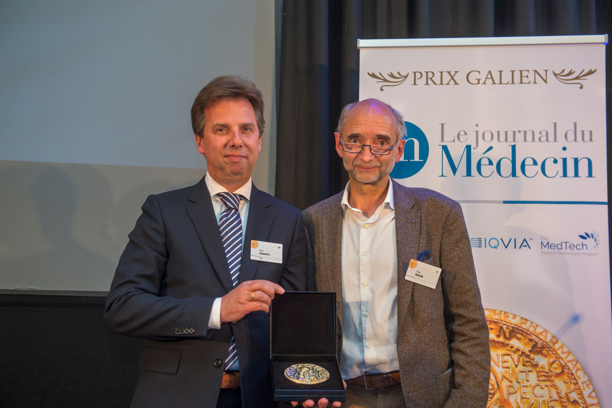 Wim Eeraerts (Gilead) recevant la médaille du président du jury Yves Beguin., JDB