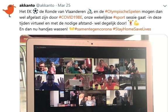 Véronique en haar collega's tijdens de geanimeerde sportles., .