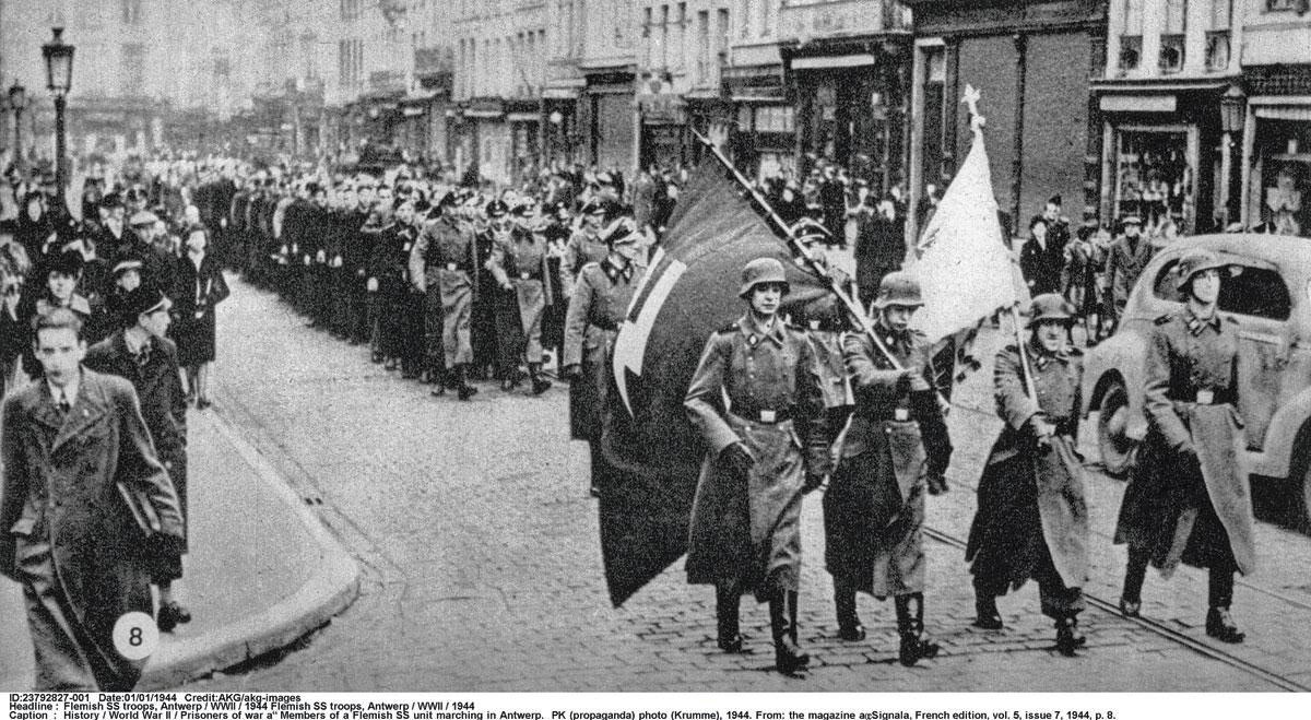 De Vlaamse SS marcheert in 1944 door de straten van Antwerpen., Isopix