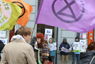 Klimaatactivisten van Extinction Rebellion Gent nemen opnieuw banken onder vuur