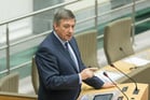 Jan Jambon vraagt zijn ministers 'terughoudend' te zijn over federale regeringsvorming