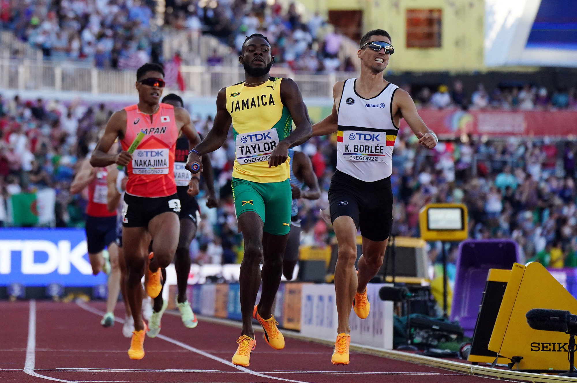 Kevin Borlée snelt naar brons, en moet net de Jamaicaan Christopher Taylor laten voorgaan., Reuters