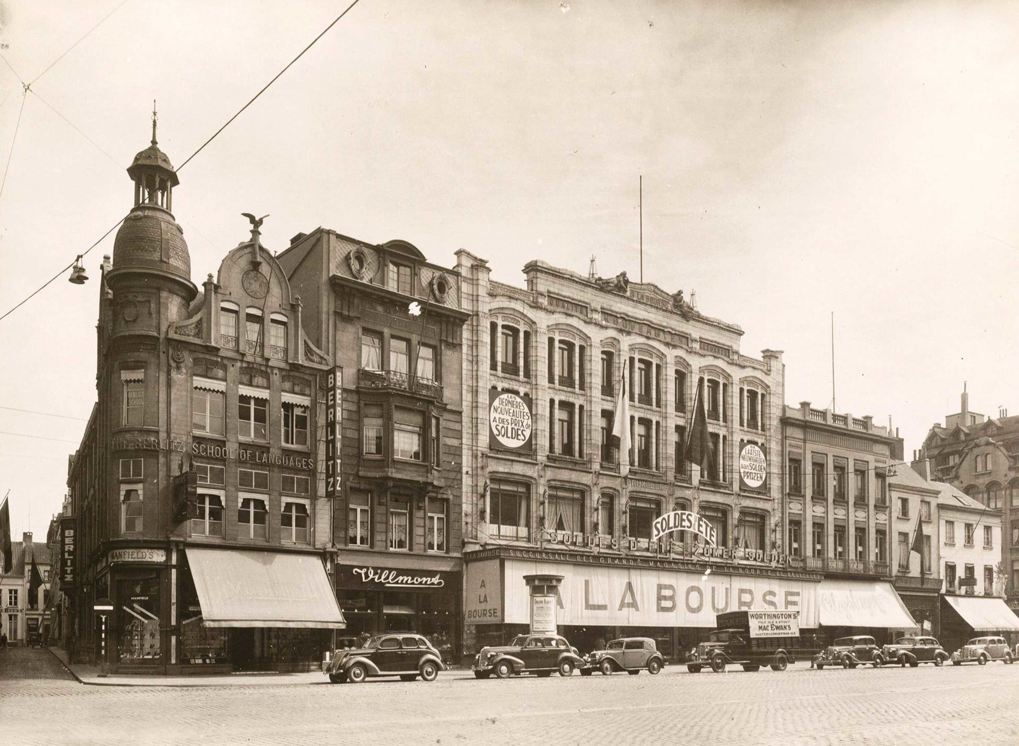 Les Grands Magasins La Bourse (1937), FelixArchief Stad Antwerpen FOTO-OF6558