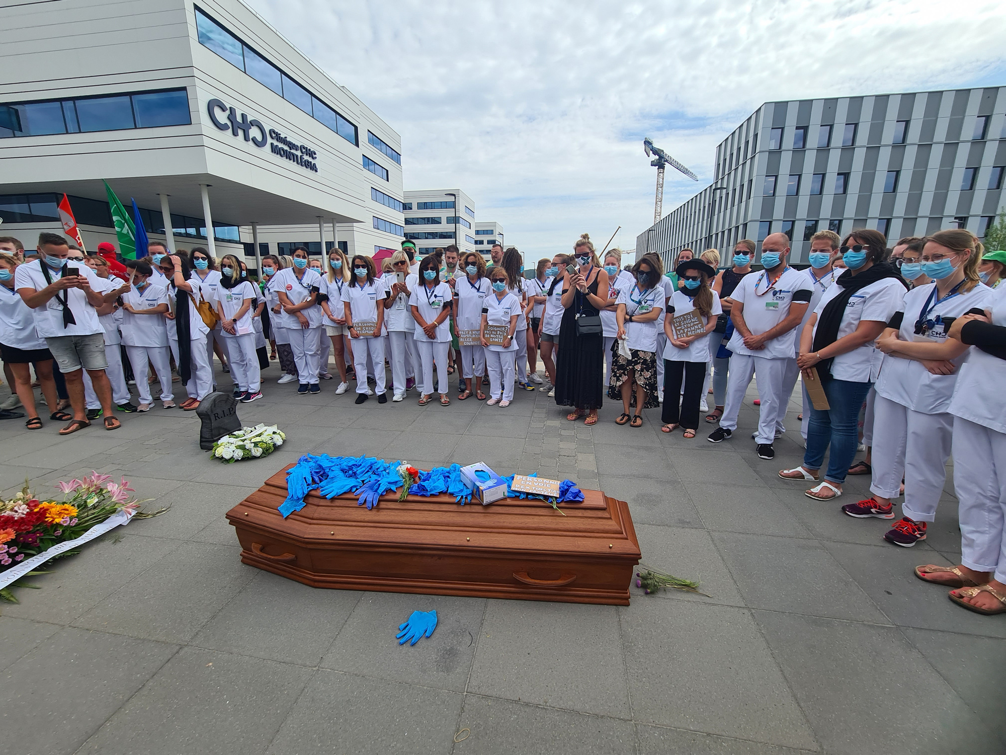 Manifestation du personnel soignant au CHC Montlegia de Liège le 17 juin 2021., BELGA