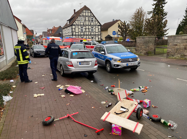 Allemagne Une Voiture Fonce Deliberement Sur Un Carnaval Enquete Pour Tentative De Meurtre International Levif