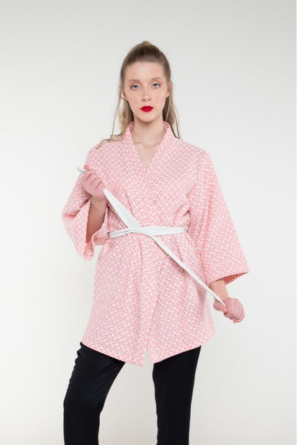 Kimono par Maroussia Dubois, Joël Vandenberghe pour One Such