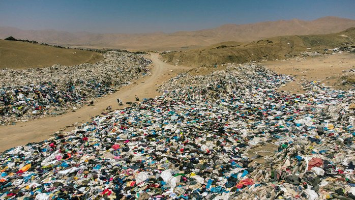 De Atacama woestijn in Chili kreunt onder de tonnen kleding die er worden gedumpt, BELGA IMAGES